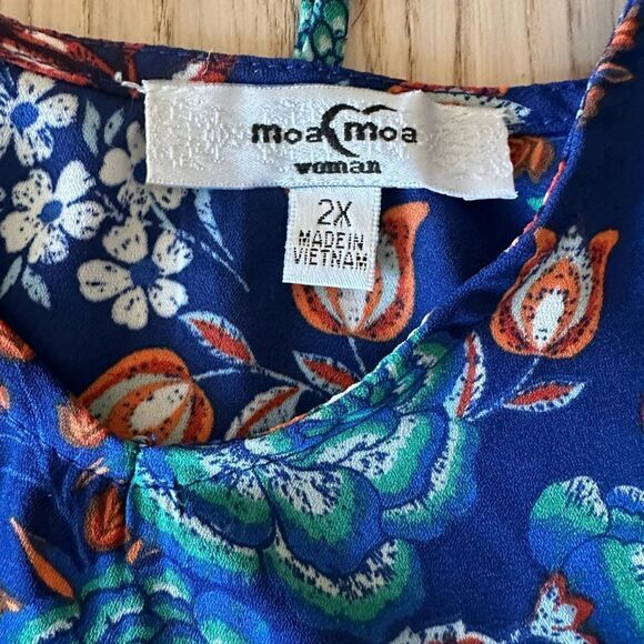 Moa moa flowy peasant blouse w/ bell sleeves t detail on back blue floral -2X - Picture 4 of 4